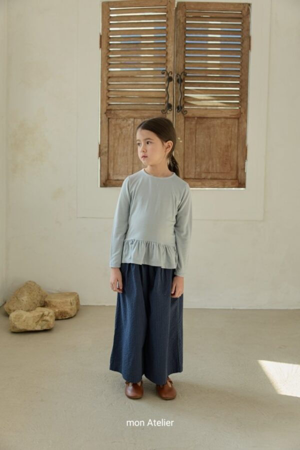 8858A495-21BE-4CB6-A963-B5D23C586DE6 〖預購〗棉糯感波浪飾邊親膚上衣