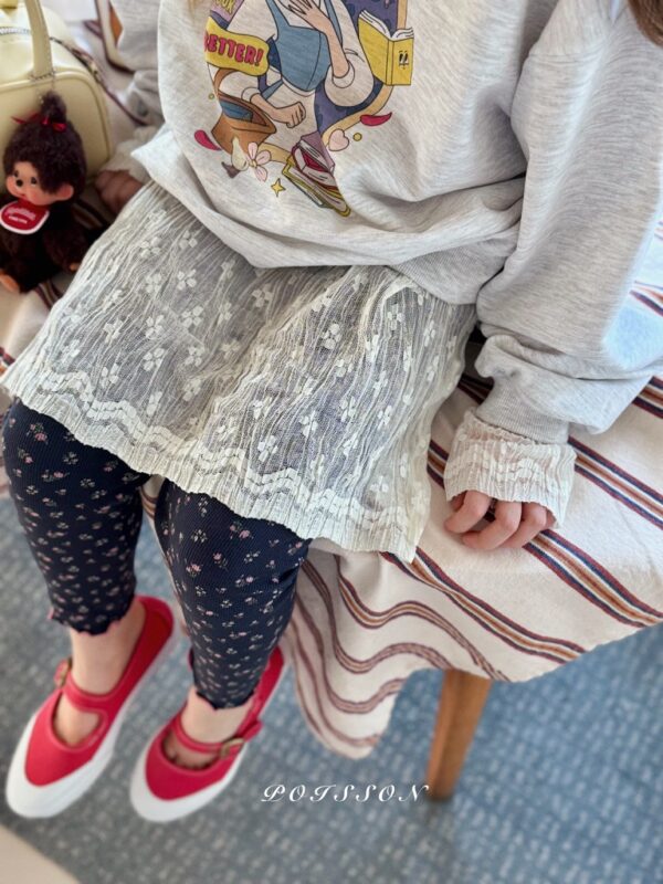 8C2DB78C-B980-49E5-A63F-6F41FAB3F6EE_1_105_c 〖預購〗長版內搭蕾絲雕花襯衫