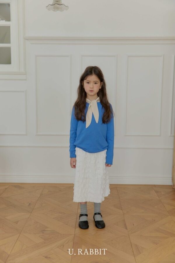 8C6CCF40-83C8-4868-9B90-E4695FB837F2 〖預購〗絲滑垂墜領結飄帶感襯衫