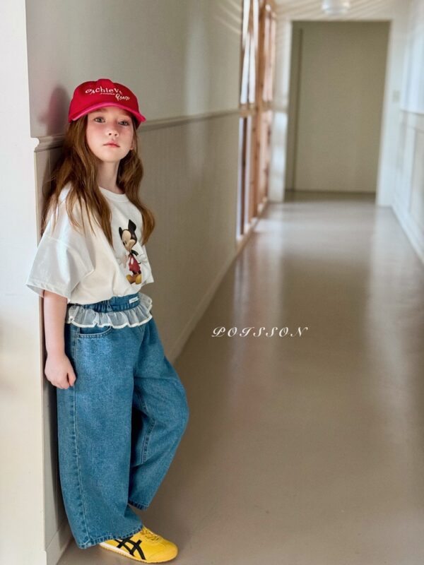 8F2DA4DB-BE4B-428B-998C-245C03D37BC6_1_105_c 〖預購〗Chouchou 蕾絲飾邊牛仔褲