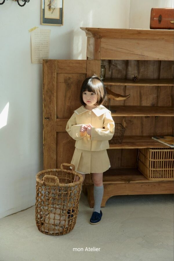 94800634-9447-46F4-AD5D-B3BBA4AC6B1A 〖預購〗蔚藍漫步海軍領質感外套