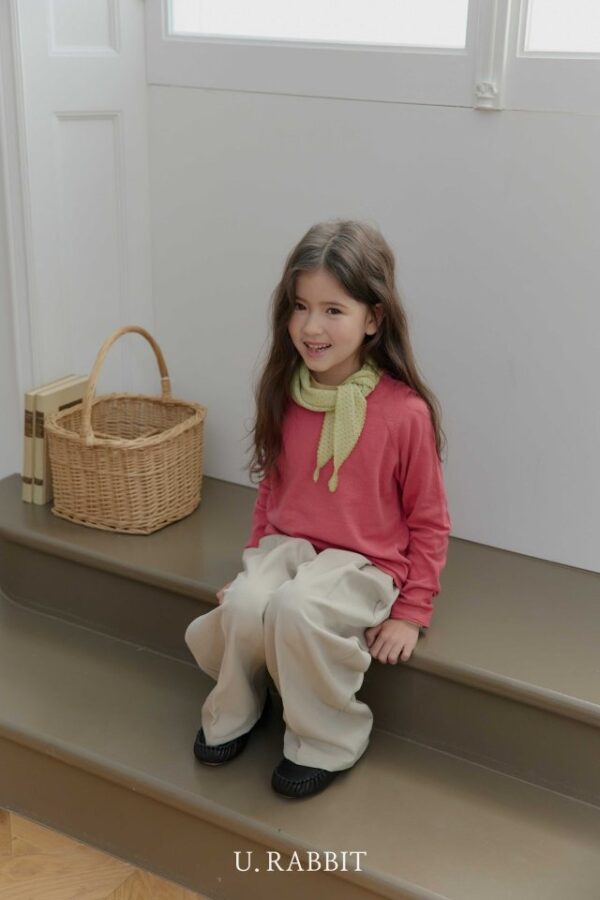 9573DF7A-FA77-4BF5-AA9B-523108C4213D 〖預購〗奶油濾鏡肘部補釘針織上衣