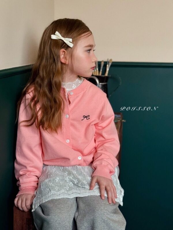 9CFDE2D7-0F02-40EC-8273-B2F3B0ED7F8D_1_105_c 〖預購〗法式蝴蝶結刺繡針織衫