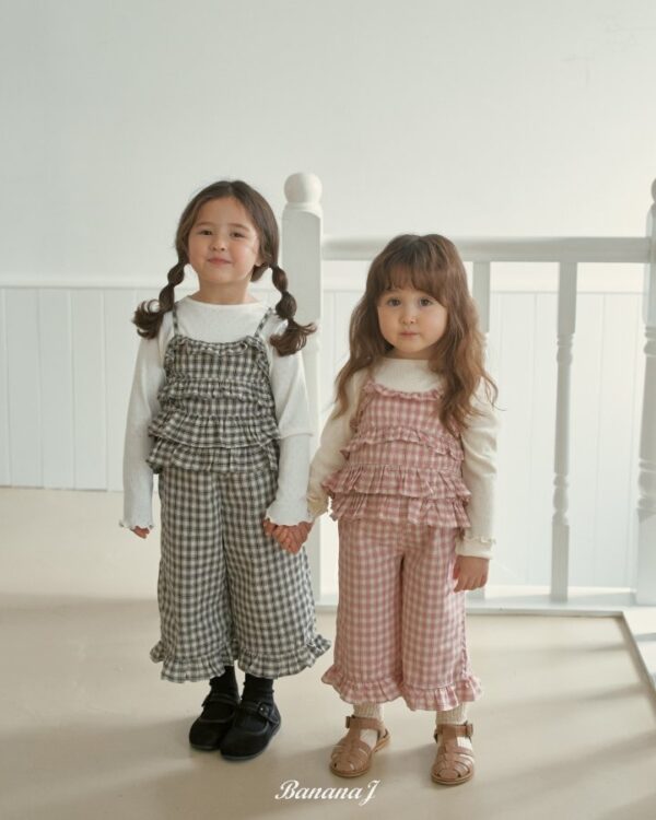 9D1FE187-48D7-4164-A9AA-9B61E9D99776 〖預購〗Hershey 經典格紋荷葉邊小背心