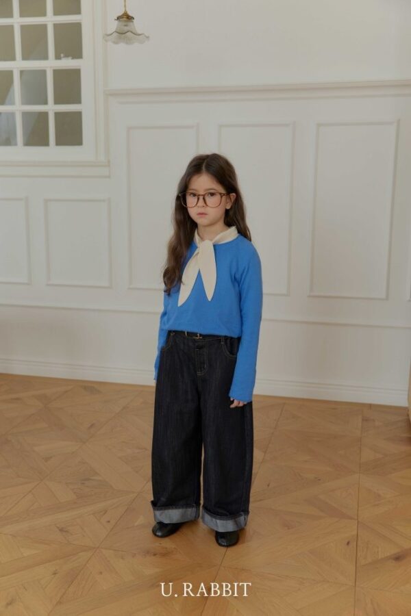 9F6DEBC3-00D8-4572-BB4A-1CEB9AB89947 〖預購〗絲滑垂墜領結飄帶感襯衫