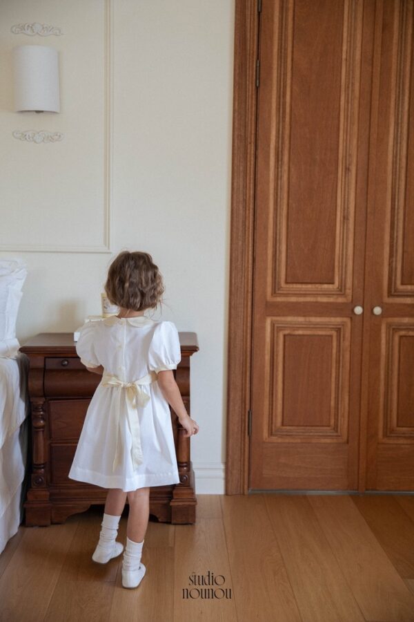 A0085625-5AFB-44D3-AA3D-525B78596278_1_105_c 〖預購〗星塵緞帶澎袖洋裝