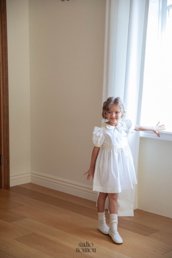 A850AEE0-AE70-48C3-BF0B-806C44C33CA8_1_105_c 〖預購〗星塵緞帶澎袖洋裝