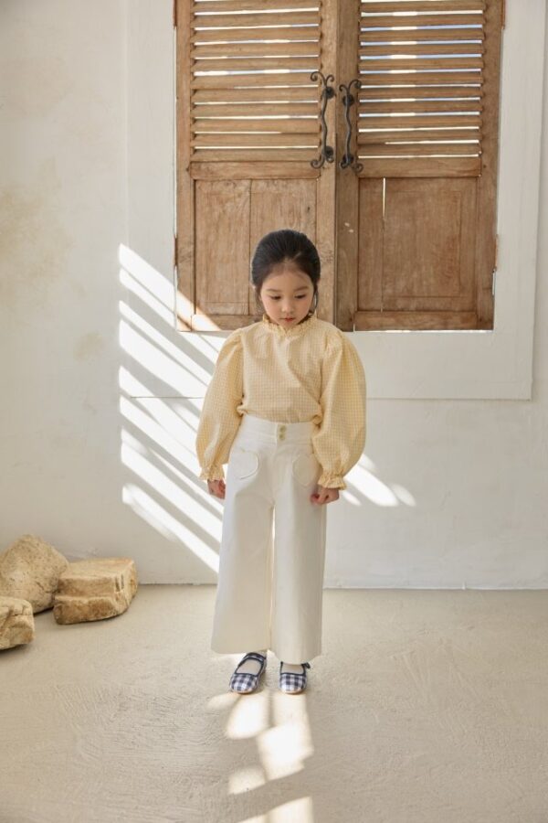 A8862AA6-BB36-4939-94EF-7163FCCFCC6F 〖預購〗愛心印記立體剪裁休閒長褲