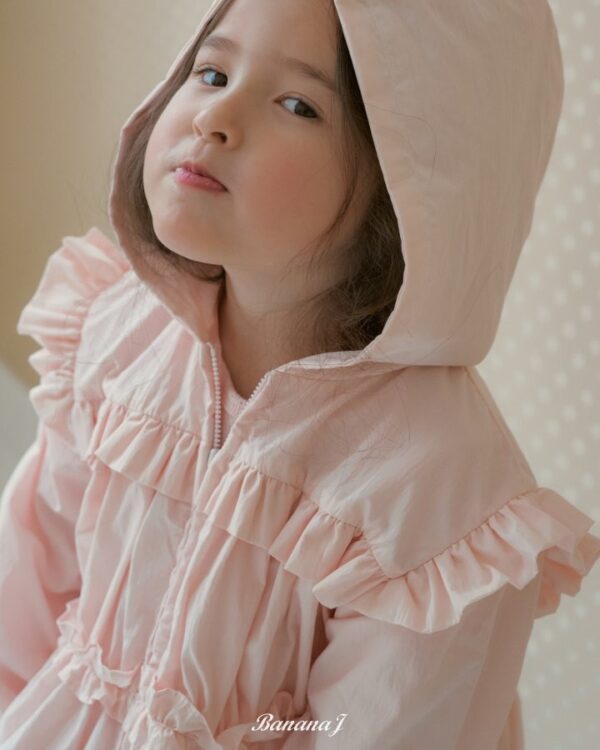 AA1FFE86-74AB-4700-9913-ECE70465449B 〖預購〗瑪德蓮澎澎袖連帽外套