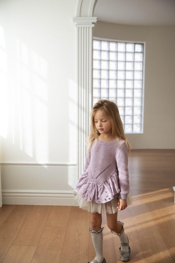 AD6A4752-7E5D-455C-849E-B9ED5814AEA7_1_105_c 〖預購〗倒影幾何鏤空毛衣