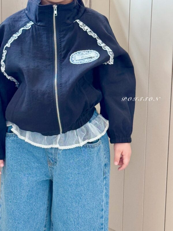 B1D1552D-504D-4B8E-8711-B2F85F5D3174_1_105_c 〖預購〗Chouchou 蕾絲飾邊牛仔褲