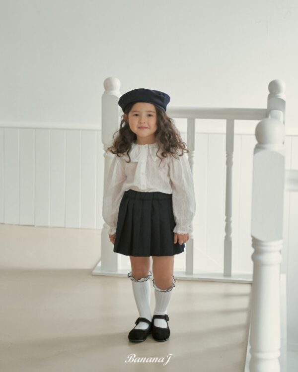 B55FAA0A-878A-4D46-88CB-98EB2FED81B7 〖預購〗清新微光翻領柔霧襯衫