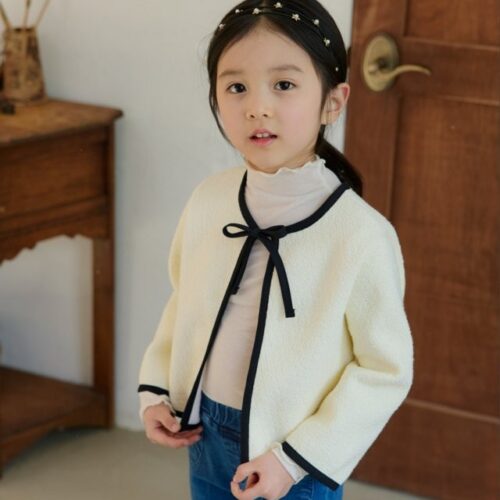 B89DF71B-78A5-43A1-9AB1-CF956E2C2024 〖預購〗經典剪影撞色蝴蝶結外套