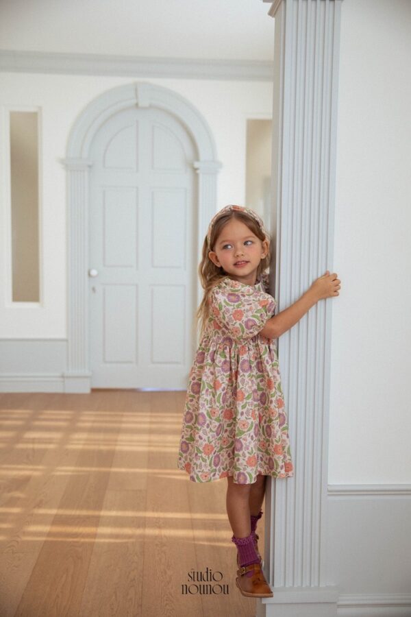 BA05F112-3039-45EB-A384-378C2A9F4CB5_1_105_c 〖預購〗花序流轉澎袖洋裝