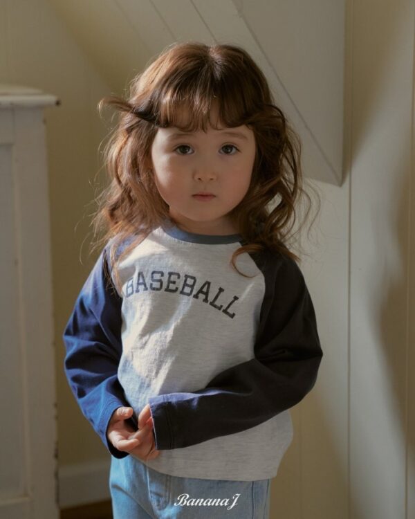 BADCC9E3-7EAD-4D38-91BB-68FAE7A0AF9B 〖預購〗美式復古 60 號撞色棒球上衣