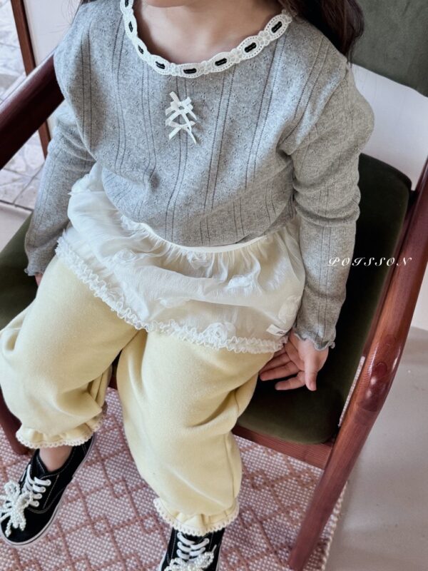 C235AC08-7C91-4109-A483-7C66D8759C3E_1_105_c 〖預購〗Mellow 蝴蝶結飾親膚上衣