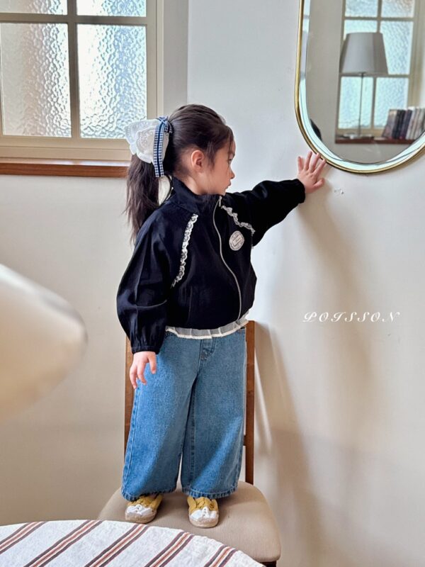 C5EA1634-E4D1-4FDA-A04E-FD64E3ABBE5A_1_105_c 〖預購〗Chouchou 蕾絲飾邊牛仔褲