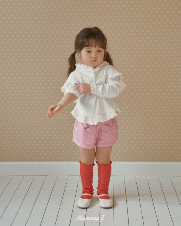 C8EF730A-574A-4C36-AE12-8FBADD5CA343 〖預購〗羅倫柔霧感雙層荷葉邊上衣