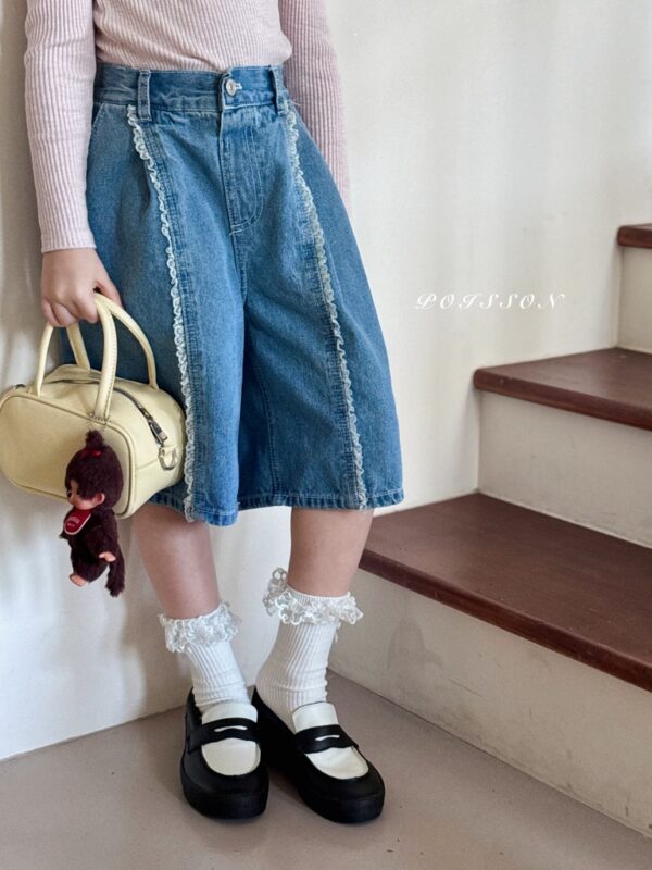 CF65BAD0-8D0D-47A1-835A-864F5471F313_1_105_c 〖預購〗蕾絲邊飾舒柔純棉短襪