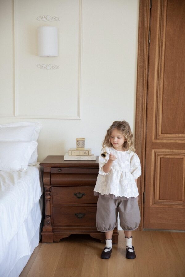 D2AF0A28-A3EE-4B43-8027-C470DA6CB095_1_105_c 〖預購〗晨曦南瓜蓬鬆短褲