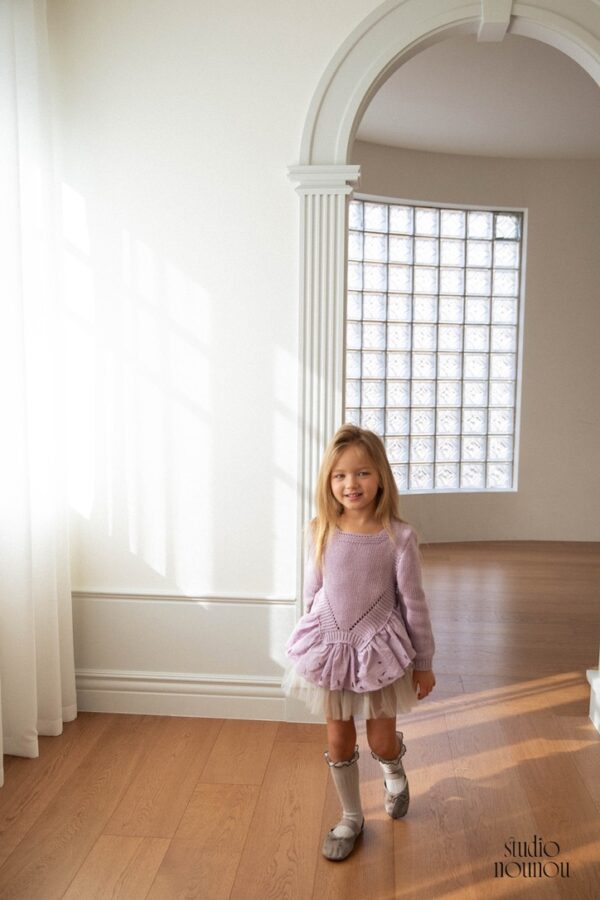 D49F3DC0-E5AB-4494-B511-8BA5ECAD2FD6_1_105_c 〖預購〗倒影幾何鏤空毛衣