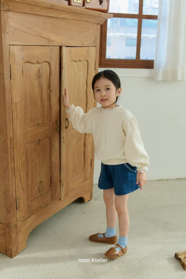 D4C49823-229B-45A9-BD61-8623D776C697 〖預購〗氧氣感荷葉層次厚磅衛衣