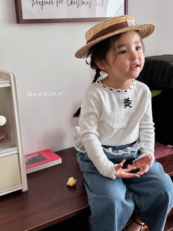 D612CA79-C40F-4D86-844E-A0139E8587C3_1_105_c 〖預購〗Mellow 蝴蝶結飾親膚上衣