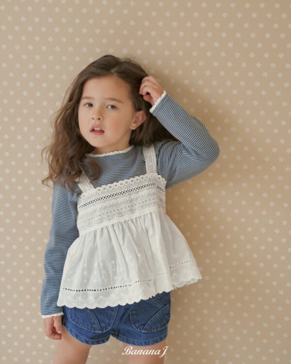 D69C6603-7645-40F7-B8A9-00D23C1AF1ED 〖預購〗艾莉亞蕾絲背心