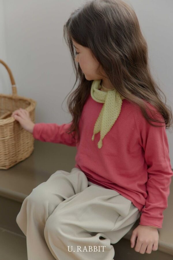 D73C187C-78EE-4C36-A47F-F9F4D94244E0 〖預購〗奶油濾鏡肘部補釘針織上衣