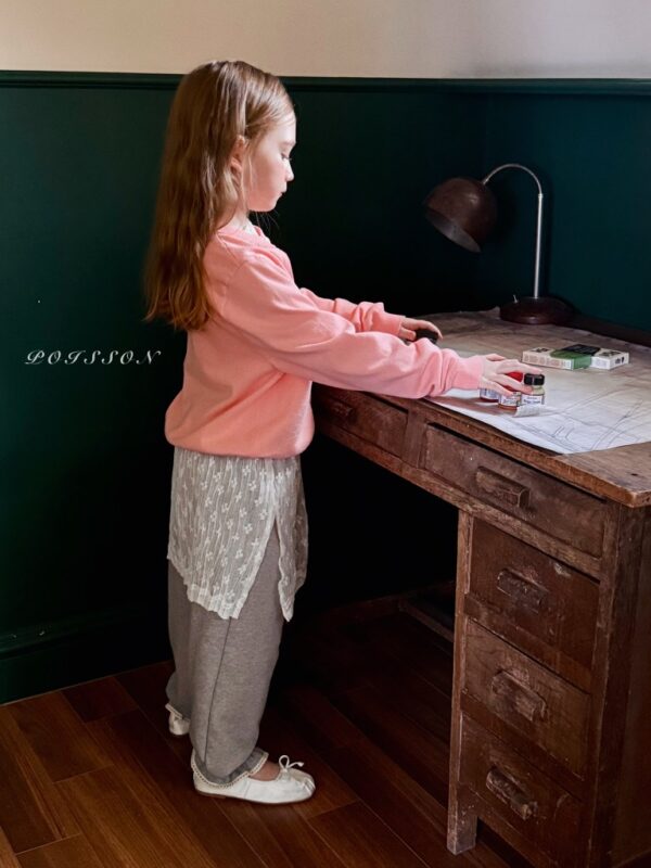 D805BE01-799C-4263-ACAB-677882214385_1_105_c 〖預購〗法式蝴蝶結刺繡針織衫