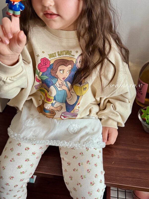 DA0DD2EC-7167-43BC-8C55-E49B179652F3_1_105_c 〖預購〗Sweet Bell 貝兒公主大學T