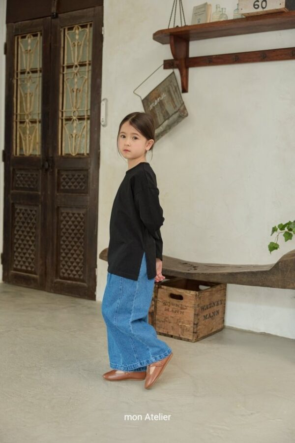 DB85D0CB-A2B2-465B-BA5E-E56104B6A1F4 〖預購〗Bien 恆藍質感水洗牛仔褲