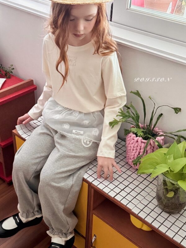 DDF1FDB4-CD9B-46D4-9156-5694D8C7900E_1_105_c 〖預購〗日常感荷葉邊飾舒柔縮口褲