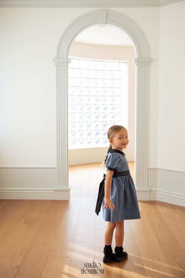 DE65E279-8A32-44B1-AE9E-76A2455A5AC1_1_105_c 〖預購〗星塵緞帶澎袖洋裝