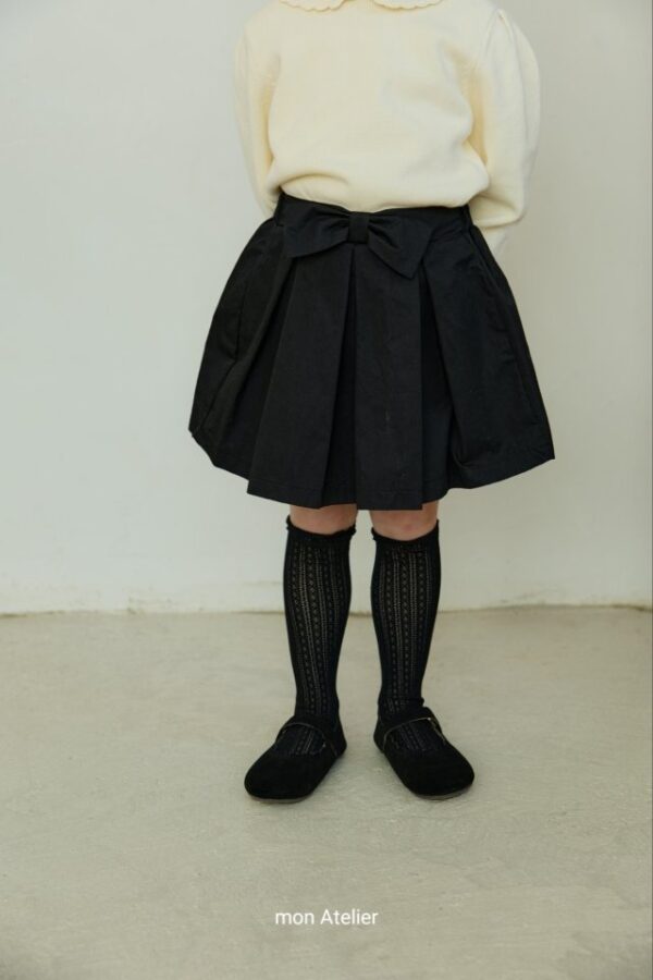 DF5390BE-A29E-4148-9AEB-E536B2729B9C 〖預購〗繫住春光蝴蝶結裝飾短褲裙