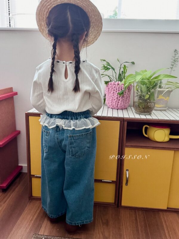 E5018A0E-42CC-4BC7-BEC5-F9C186DFAAFD_1_105_c 〖預購〗Mellow 蝴蝶結飾親膚上衣