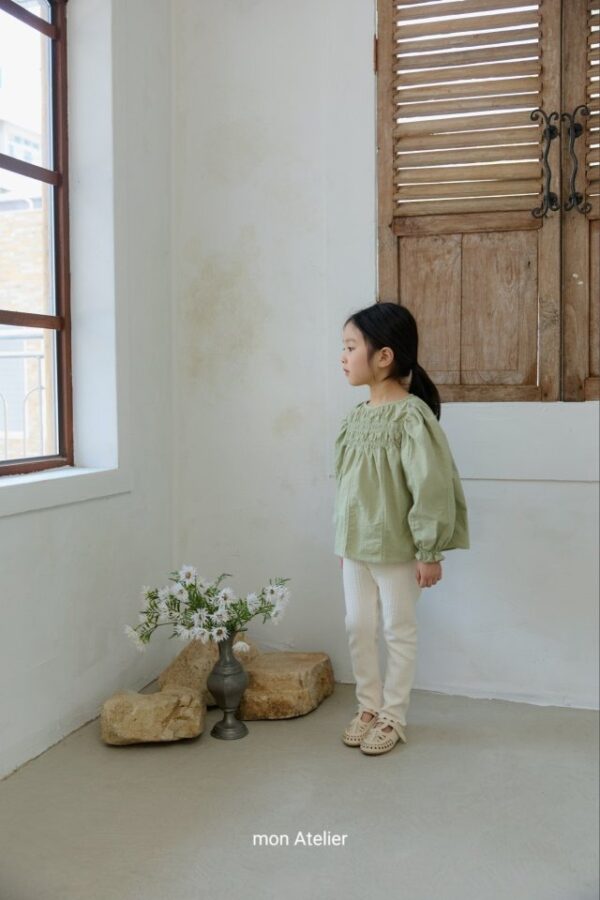 E53B50F5-1530-4D4E-A939-EFBB65BA23E4 〖預購〗抽褶雲朵寬鬆剪裁上衣