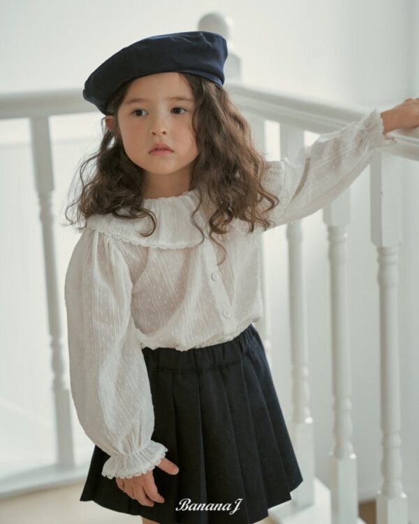 E58B5B4B-2FDF-4E8A-9306-E1C208EF1817 〖預購〗清新微光翻領柔霧襯衫