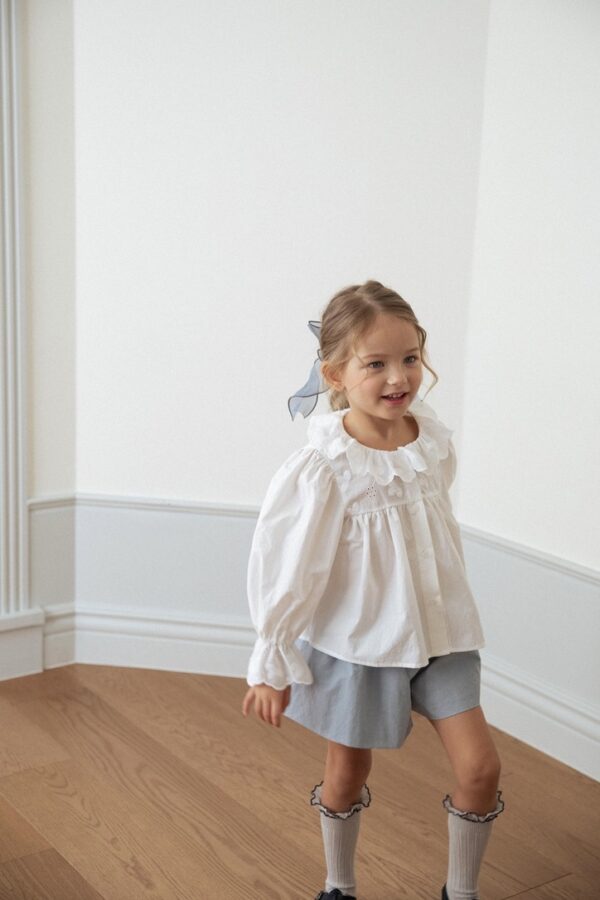 E672F093-984A-4136-9235-95273C0A5610_1_105_c 〖預購〗林間碎步荷葉邊上衣