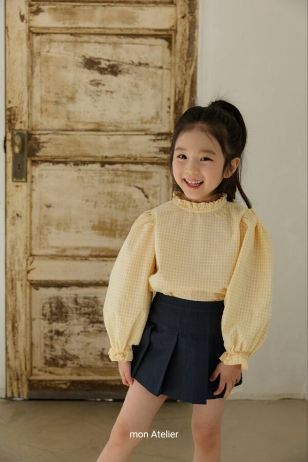 E9766E4F-6C65-48E2-B144-24FB989BE167 〖預購〗格紋序曲荷葉飾邊復古襯衫