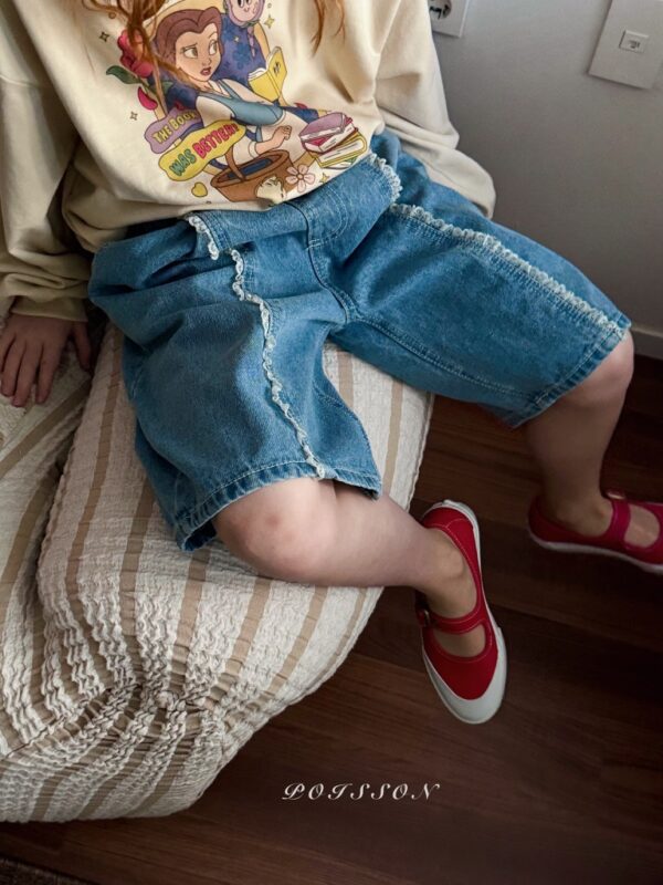 E9B16629-767C-49F6-AE43-7B92D25C8A6B_1_105_c 〖預購〗立體側線剪裁率性寬腿牛仔褲