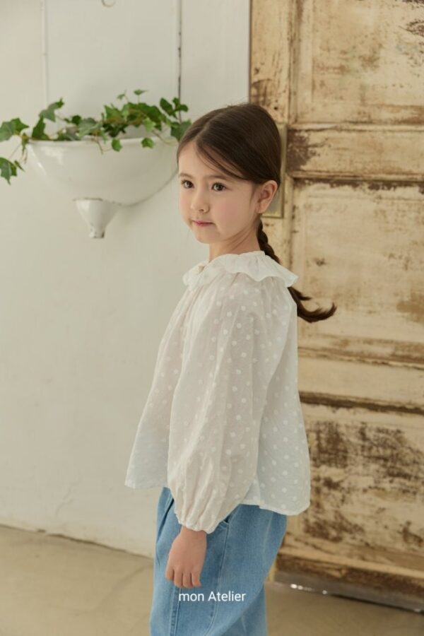 F5039BC1-B4F8-46AD-9B5A-225A5029A275 〖預購〗花漾盛綻細膩上衣