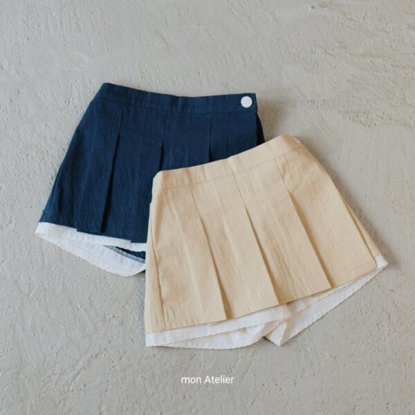 F820411D-37DD-406E-AA1D-626BEF24B26E 〖預購〗褶皺詩篇層次感短褲裙