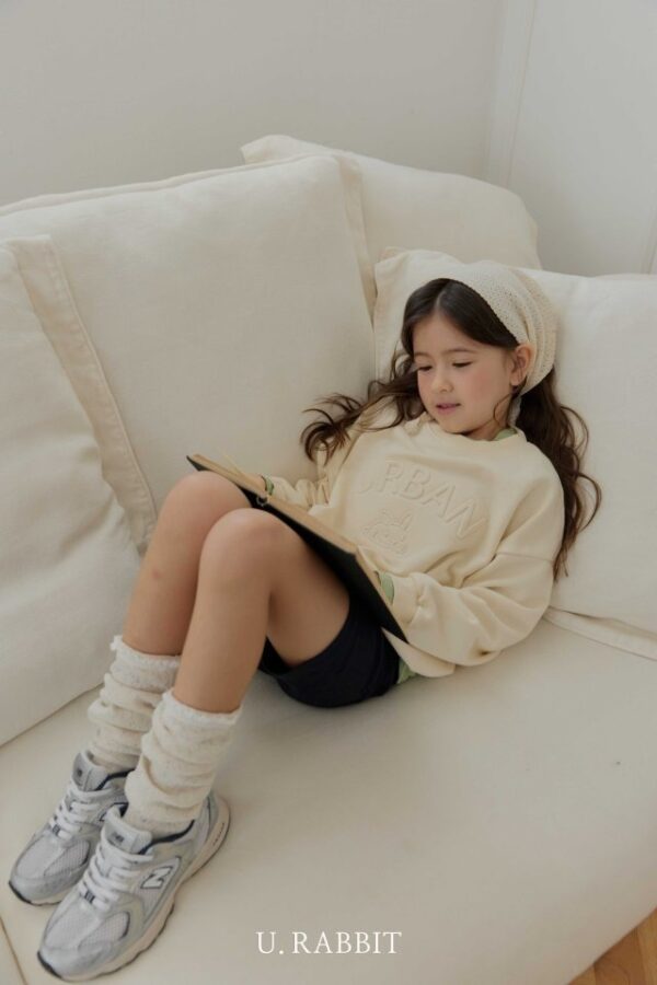 F949AB13-43C2-4DB2-B687-4CF736015AFD 〖預購〗城市印刻立體壓紋質感衛衣