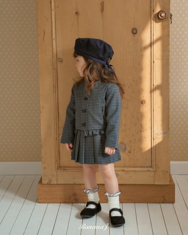 F9A04300-C793-4677-B3A5-E3CF603012A4 〖預購〗摩亞荷葉外套