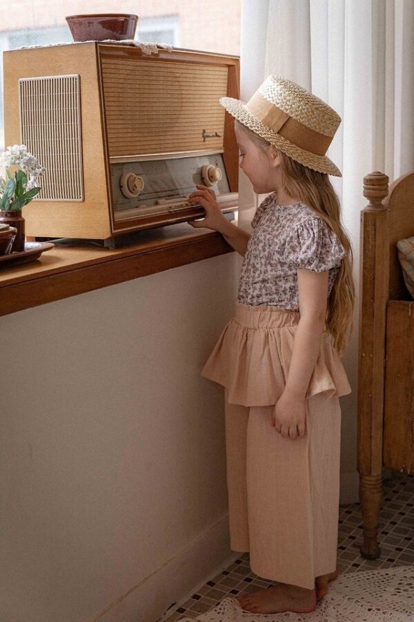 0AD32853-C08A-4566-BB96-43B5636DCD99 〖預購〗塞納晨光輕盈透氣上衣