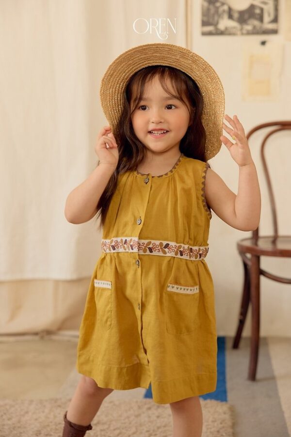 0AE481A2-4C49-41C6-890E-3FC9C36C6E38 〖預購〗琥珀晨跡亞麻連身裙