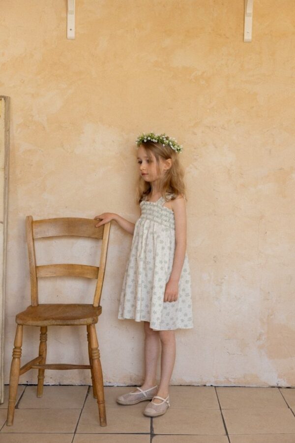 0EA73F41-AC56-4374-9C7D-13419BBD45AD 〖預購〗織感褶皺洋裝