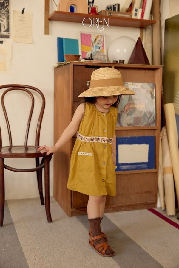 0F6F8285-299B-4D55-A47E-F1A18510207A 〖預購〗琥珀晨跡亞麻連身裙