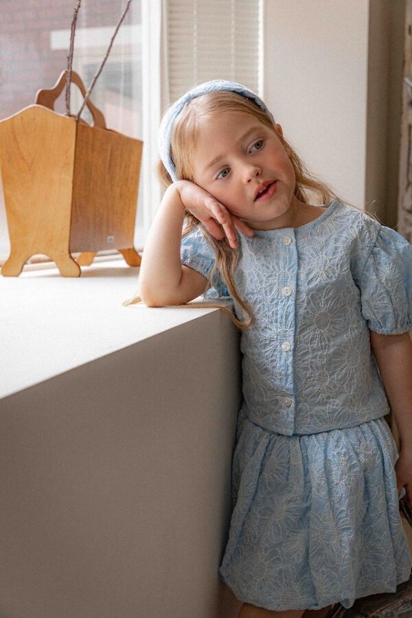 101686C9-680E-4613-A147-7F5ED3952355 〖預購〗吉維尼花園澎袖短上衣